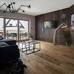 アパート Deer Premium ザコパネ